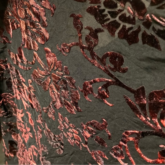 Monella Italy Black Semi Sheer Top with Red Velet Floral Overlay - Picture 3 of 10